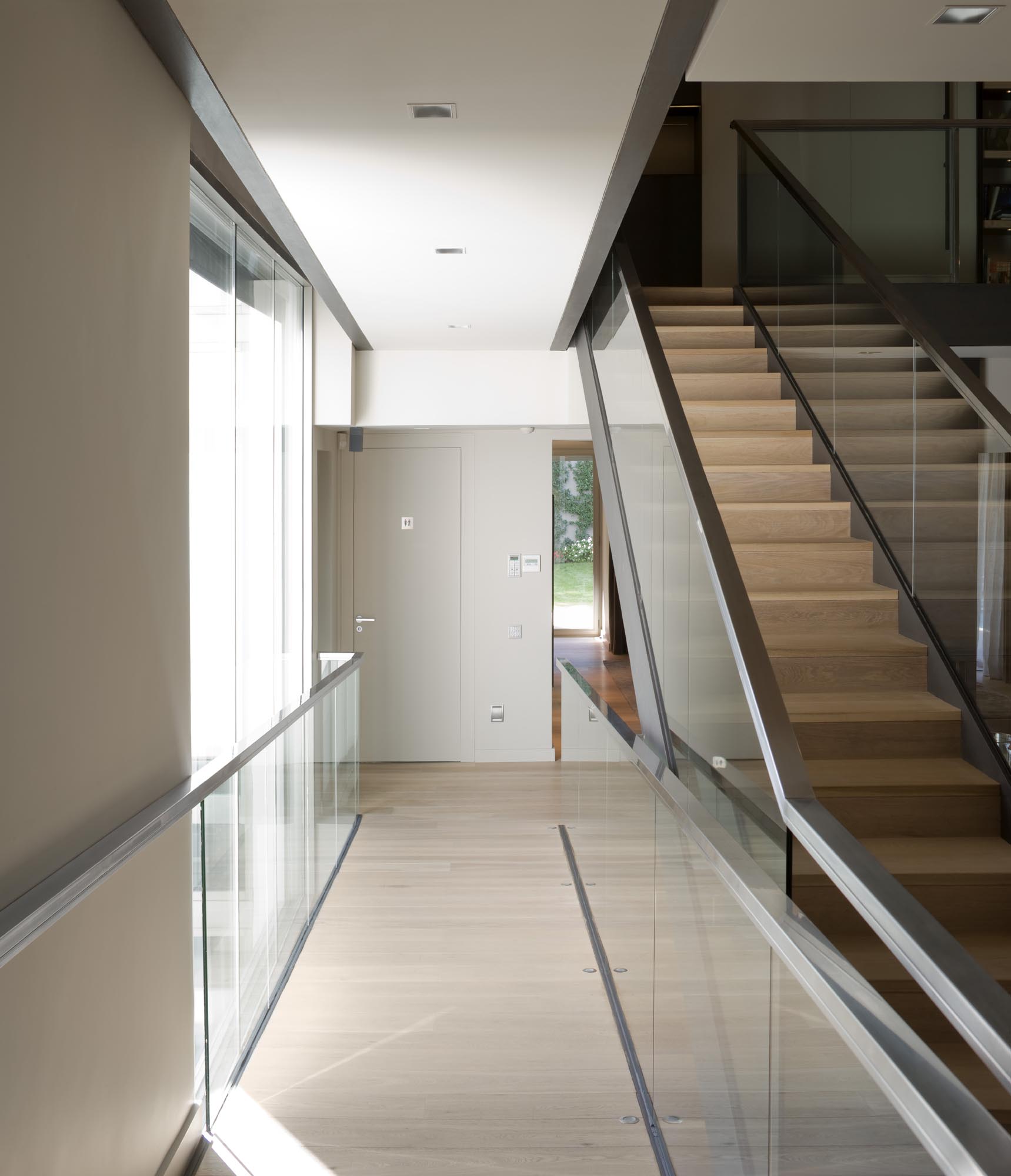 CASA BLANCH 001